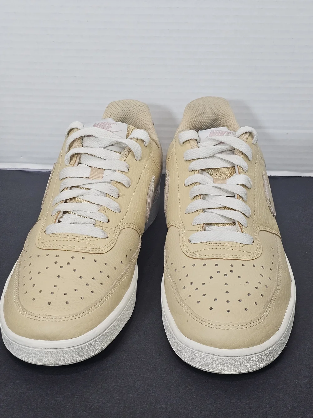 Nike classic low